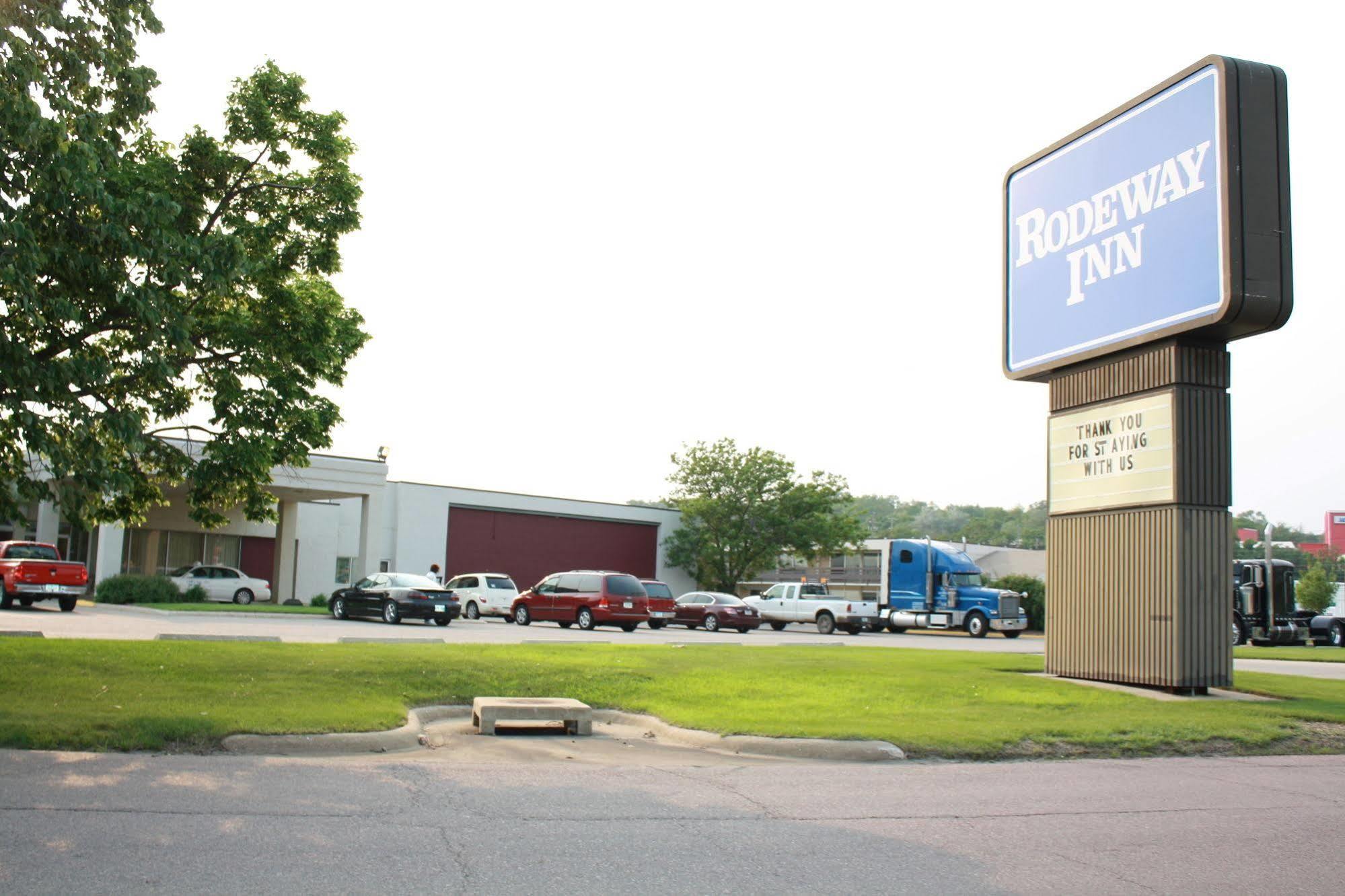 Rodeway Inn & Conference Center Sioux City Exterior photo