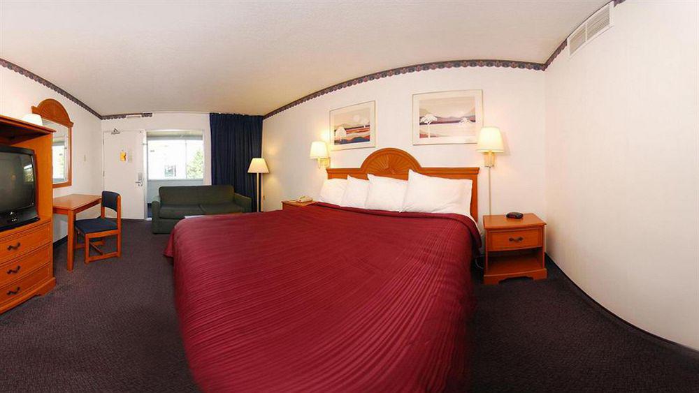 Rodeway Inn & Conference Center Sioux City Room photo